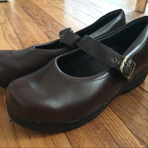 L.L. Bean Shoes Ll Bean Womens Maryjane Clog Similar To Dansko